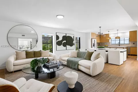 7811 Carlyle Ave, Miami Beach, FL 33141