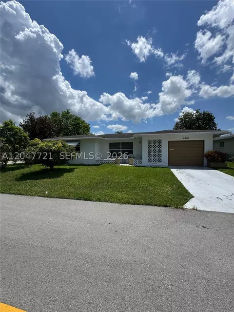 4401 NW 43rd Ter, Tamarac, FL 33319