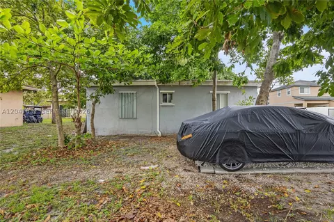 2901 NW 9th Ct, Fort Lauderdale, FL 33311