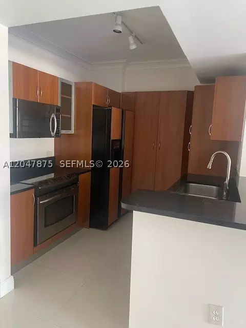 2775 NE 187th St #524, Aventura, FL 33180