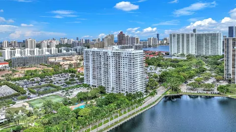 2851 NE 183rd St #1811-15 E, Aventura, FL 33160