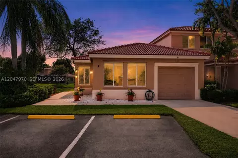 1725 SW 109th Ter, Davie, FL 33324
