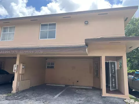 451 NE 136th St #I-101, North Miami, FL 33161