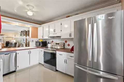 Kitchen - 204 E Laurel Dr #1204, Margate, FL 33063 photo 1 of 2