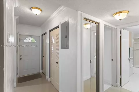 Entry Way - 204 E Laurel Dr #1204, Margate, FL 33063 photo 2 of 3