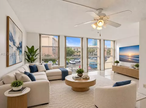 801 Three Islands Blvd #218, Hallandale Beach, FL 33009