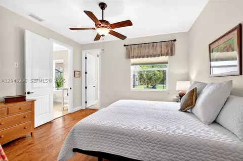 Bedroom - 5178 SW 93 Ln, Ocala, FL 34476 photo 2 of 4
