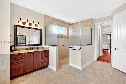 Bath - 5178 SW 93 Ln, Ocala, FL 34476 photo 5 of 7
