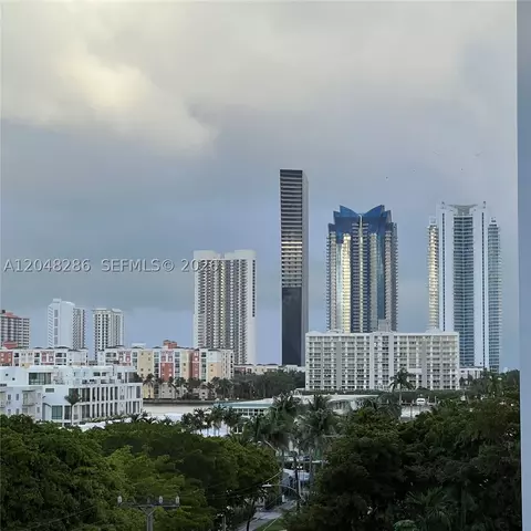 3660 NE 166th St #607, North Miami Beach, FL 33160