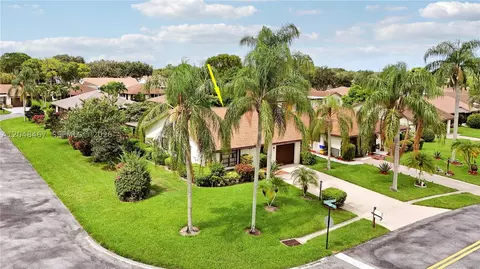 3449 Shadow Wood Dr, Greenacres, FL 33463