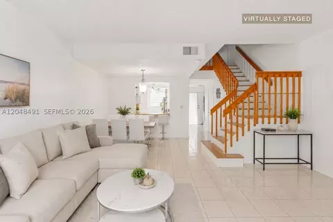 10014 Hammocks Blvd #204-4, Miami, FL 33196