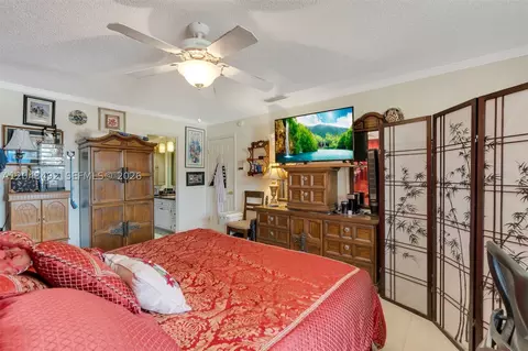 Bedroom - 2480 NE 46th St, Lighthouse Point, FL 33064 photo 2 of 5