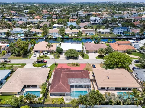 View/Area - 2480 NE 46th St, Lighthouse Point, FL 33064 photo 1 of 5