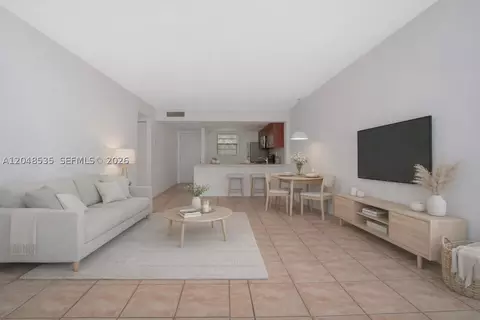 10525 SW 112th Ave #309, Miami, FL 33176