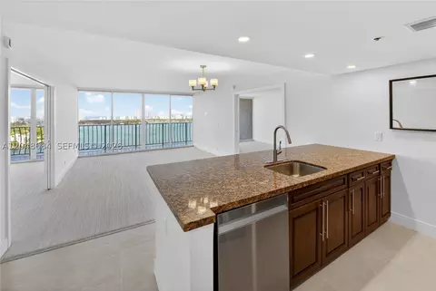 7601 E Treasure Dr #2319, North Bay Village, FL 33141