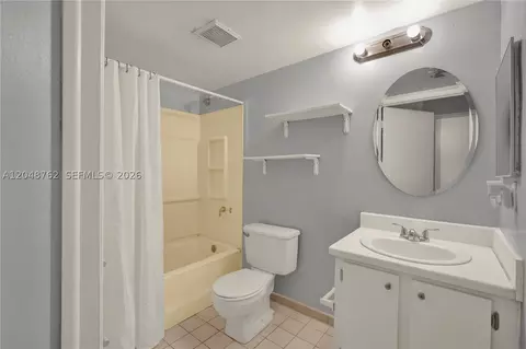 Bath - Undisclosed, Hialeah, FL 33015 photo 1 of 2