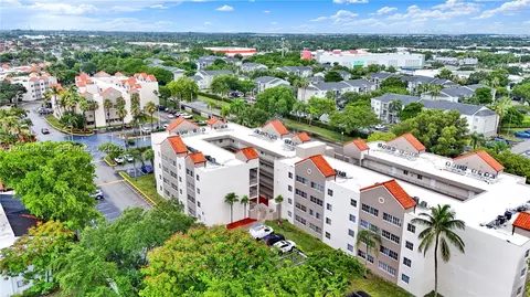 View/Area - Undisclosed, Hialeah, FL 33015 photo 4 of 8