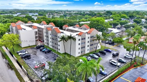 View/Area - Undisclosed, Hialeah, FL 33015 photo 2 of 8