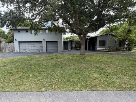 13200 SW 83rd Ave, Pinecrest, FL 33156