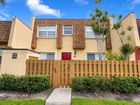 3741 NW 95th Ter #1502, Sunrise, FL 33351