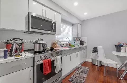 Kitchen - 329 W 18th St, Hialeah, FL 33010 photo 1 of 5