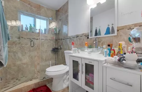 Bath - 329 W 18th St, Hialeah, FL 33010 photo 1 of 2