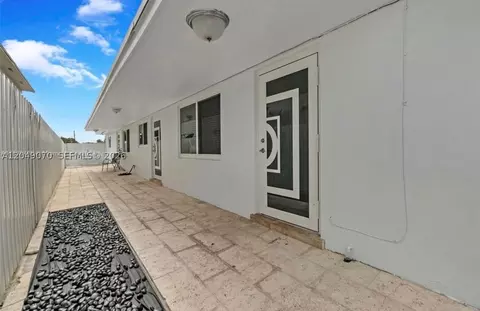 Exterior - 329 W 18th St, Hialeah, FL 33010 photo 1 of 4