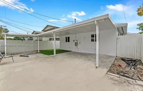 Exterior - 329 W 18th St, Hialeah, FL 33010 photo 3 of 4
