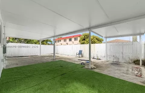 Exterior - 329 W 18th St, Hialeah, FL 33010 photo 4 of 4