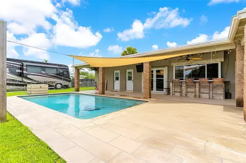 10360 SW 112th St, Miami, FL 33176