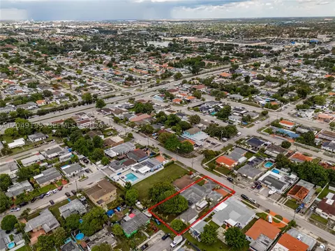 View/Area - 292 W 39th Pl, Hialeah, FL 33012 photo 4 of 5