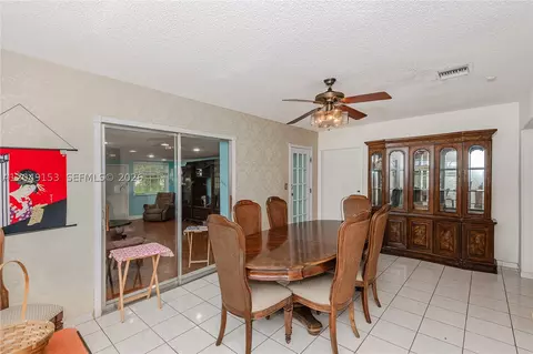 Dining - 292 W 39th Pl, Hialeah, FL 33012 photo 1 of 3