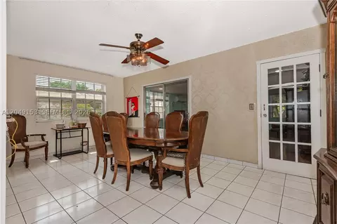 Dining - 292 W 39th Pl, Hialeah, FL 33012 photo 3 of 3