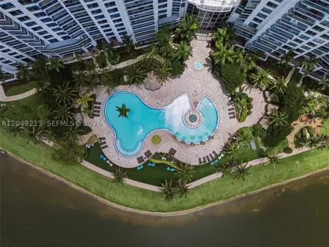 2681 N Flamingo Rd #2205S, Sunrise, FL 33323