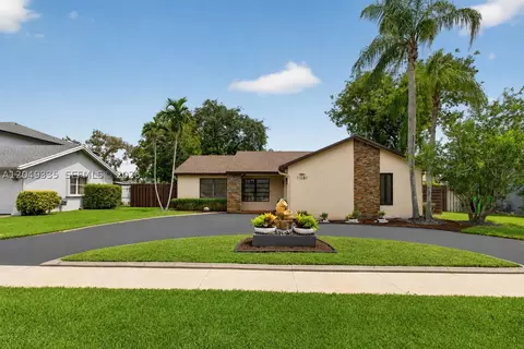 11861 NW 41st St, Sunrise, FL 33323