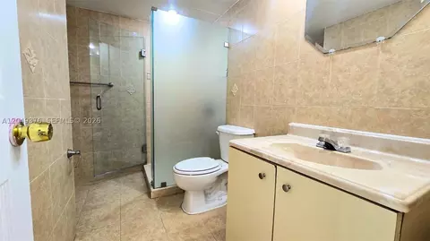 Bath - Undisclosed, Hialeah, FL 33015 photo 1 of 1