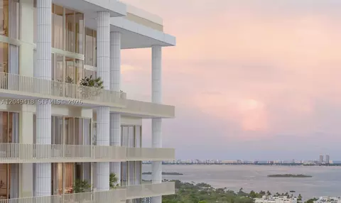 39 NE 39th St #404, Miami, FL 33137