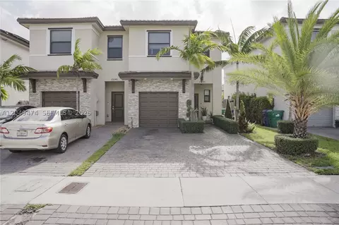 25540 SW 108th Ct, Homestead, FL 33032