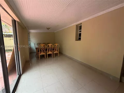 Dining - 1061 E 20th St, Hialeah, FL 33013 photo 2 of 3