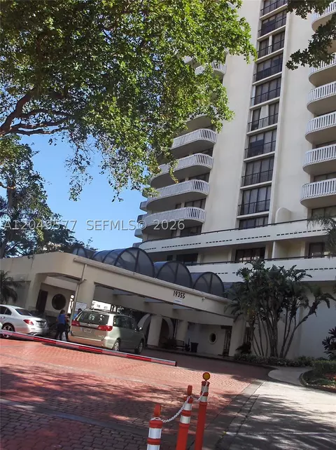 19355 NE Turnberry Way #25C, Aventura, FL 33180