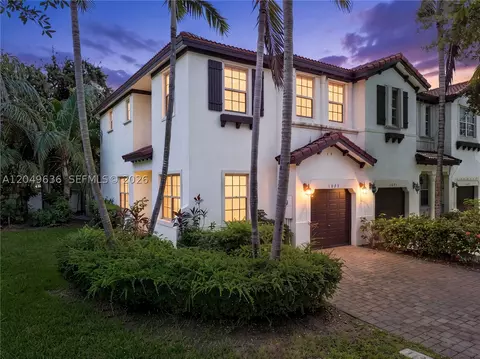1073 NE 30th Ave, Homestead, FL 33033