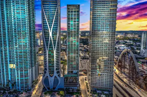1040 Biscayne Blvd #3802, Miami, FL 33132