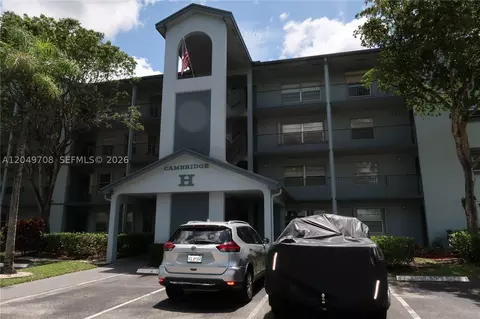 1401 SW 128th Ter #211H, Pembroke Pines, FL 33027