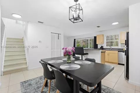 2303 SW 87th Ter, Miramar, FL 33025