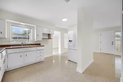 Other - 1380 W 60th Ter, Hialeah, FL 33012 photo 6 of 10
