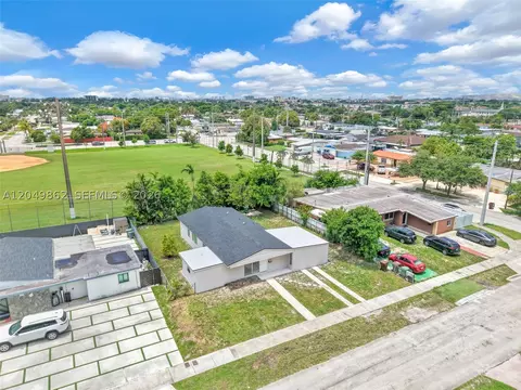 View/Area - 1380 W 60th Ter, Hialeah, FL 33012 photo 7 of 7