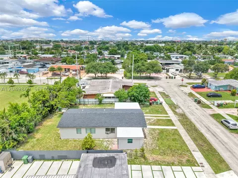 View/Area - 1380 W 60th Ter, Hialeah, FL 33012 photo 1 of 7