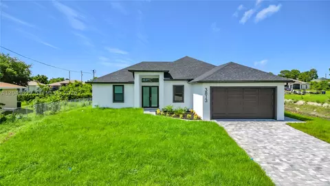 3813 SW 26th St, Lehigh Acres, FL 33976