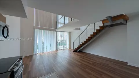 350 S Miami Ave #704, Miami, FL 33130