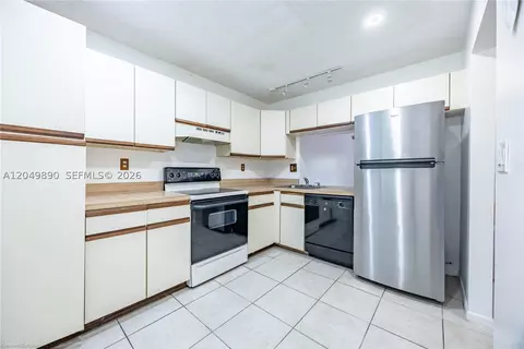 3135 S Carambola Cir S #2368, Coconut Creek, FL 33066